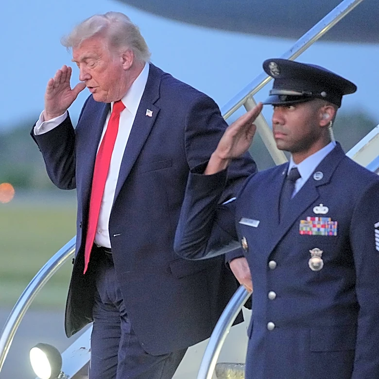 The Latest: Trump to attend NBA Finals Game 3 between Knicks and Spurs with increased security