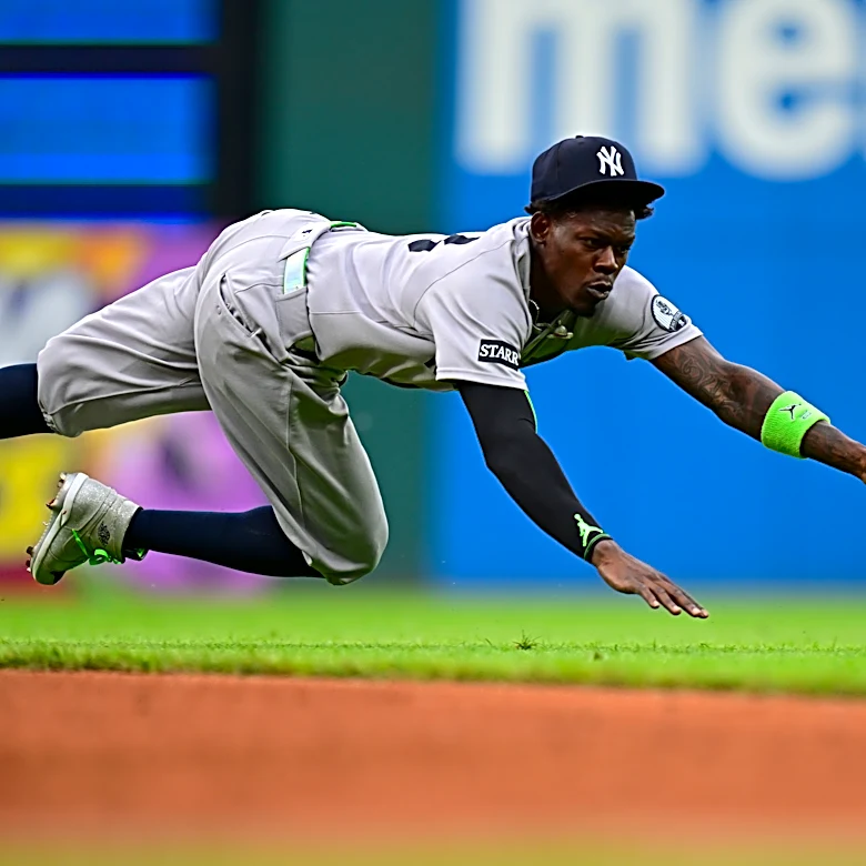 Cody Bellinger's 2-run single with bases loaded in 10th propels Yankees to 7-5 win over Guardians