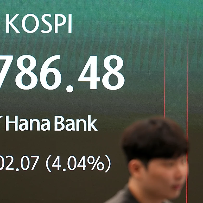 Asian shares are mixed as tech stocks rebound from sell-offs, while oil prices slip