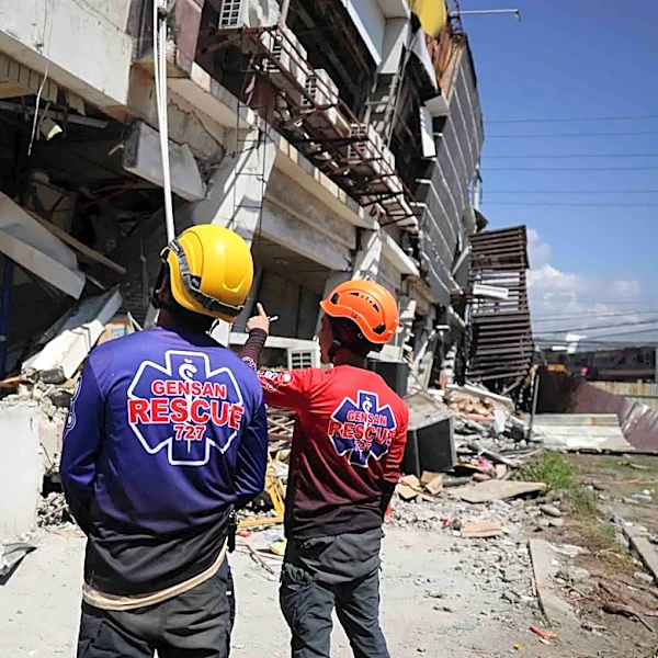 32,000 people displaced by the Philippine earthquake that killed at least 37