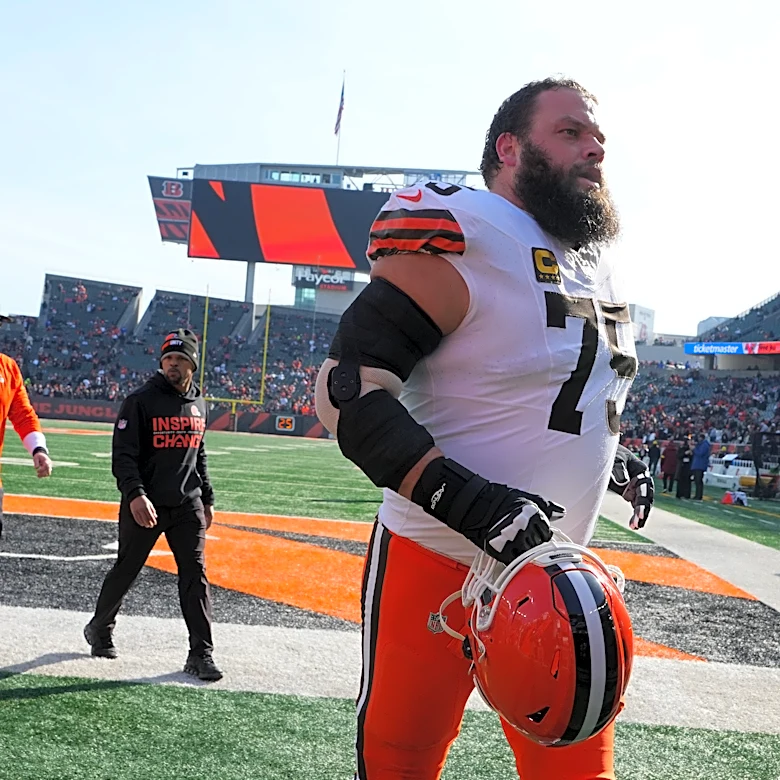 Joel Bitonio announces retirement after 12 seasons, all with the Cleveland Browns