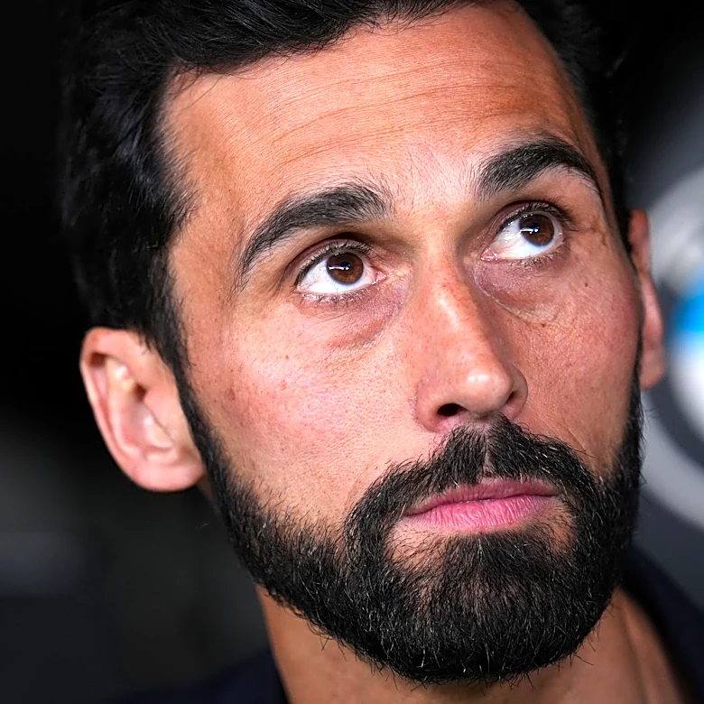 Benfica says Mourinho has agreed to move to Real Madrid after Arbeloa departure announced