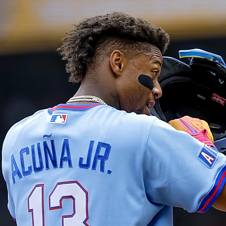 Braves' Acuña leaves game at White Sox with tightness in left hamstring, his 2nd injury of season
