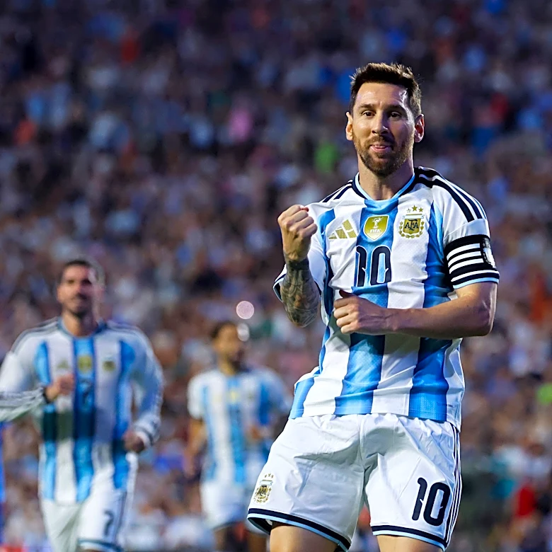 Messi scores on a penalty as Argentina beats Iceland 3-0 in its final World Cup tune-up