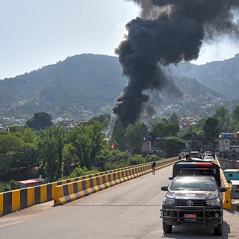 Pakistan army helicopter crashes in Kashmir due to technical fault, killing all on board