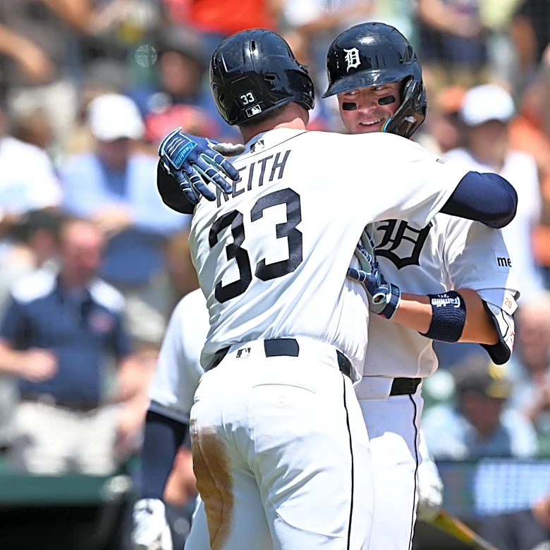 Tigers hit 6 homers in 11-0 rout of Twins