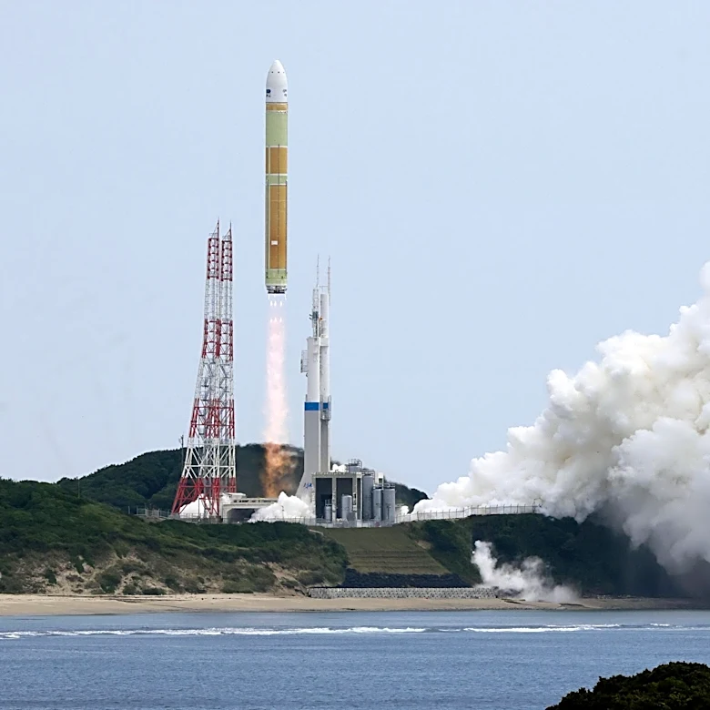 Japan's struggling flagship H3 rocket returns to flight with the debut of a low-cost variant