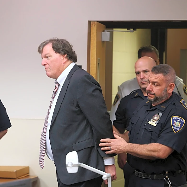 Gilgo Beach killer writes to other jailed murderer, reads crime novels behind bars, sheriff says