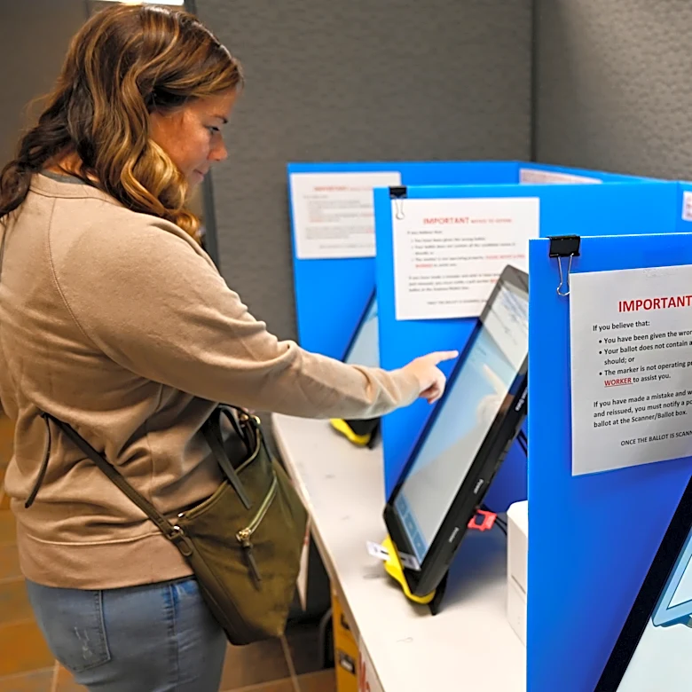 Georgia's vote-counting method will soon be banned. Lawmakers will try to find a fix this week