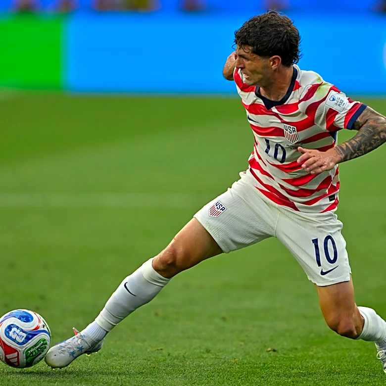 US forward Christian Pulisic trains separately in World Cup practice as he recovers from calf injury