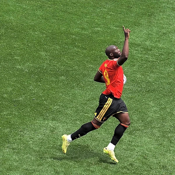 Belgium and its 'Golden Generation' veterans get off to unimpressive start in World Cup