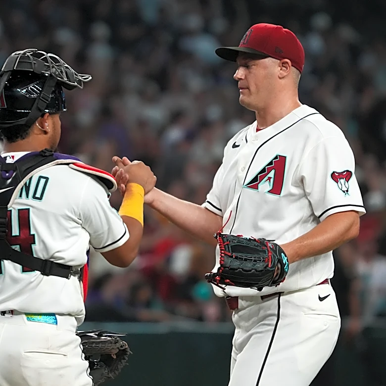 Pavin Smith's 1st homer of the season lifts the Diamondbacks over the Angels 4-3