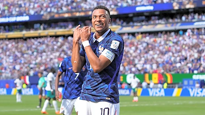 Kylian Mbappé sparks France with 2 goals in 3-1 win over Senegal at the World Cup