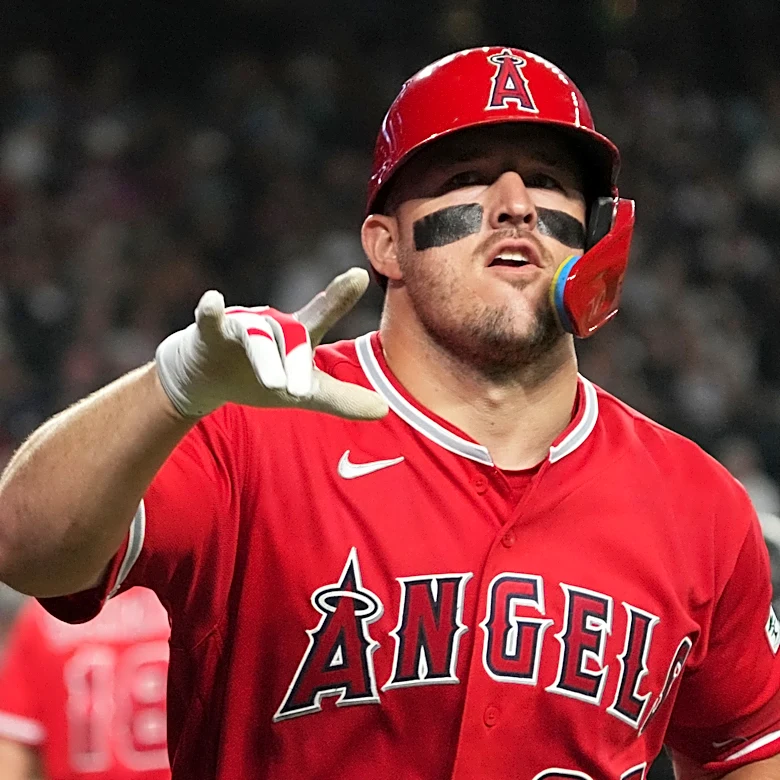 Mike Trout homers as Angels shut out Diamondbacks 7-0