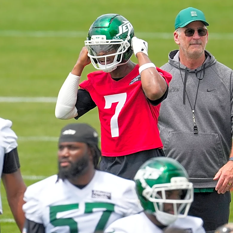 Jets offensive coordinator Frank Reich raves about QB Geno Smith's 'elite' football mind