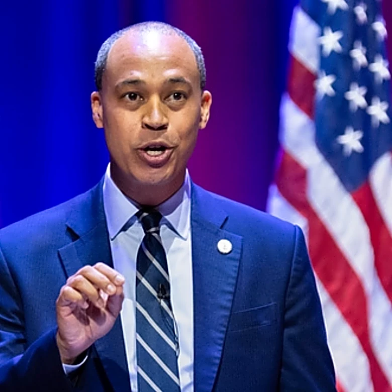 DOJ challenges Virginia laws restricting officer face coverings, ICE agreements