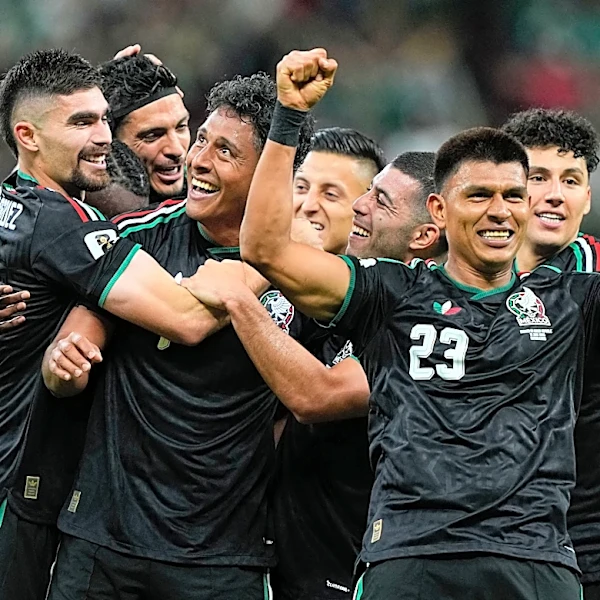 Mexico becomes first country to reach knockout stage of World Cup, beating South Korea 1-0