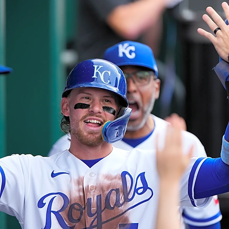 Bobby Witt Jr. homers before leaving with knee injury in Royals' 14-6 win over Cardinals