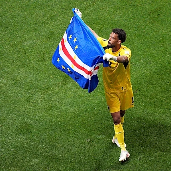 Cape Verde’s star goalkeeper Vozinha gets a family boost before Uruguay clash
