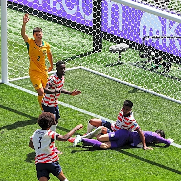 Without the injured Christian Pulisic, US beats Australia 2-0 to advance to World Cup knockout round