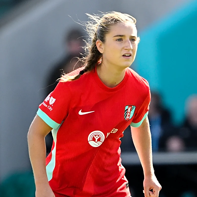 USWNT midfielder Sentnor acquired by Angel City from the Kansas City Current