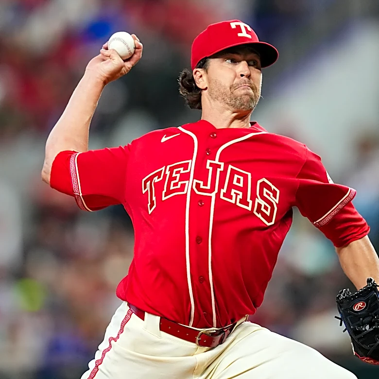 Rangers hitters give deGrom some big gifts on a wild night to win on pitcher's 38th birthday
