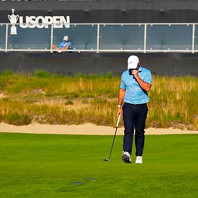 Rory McIlroy fades at the US Open with 5 bogeys late after a three-hole run of birdies