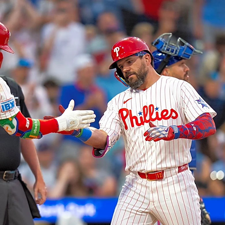 Phantastic performances: Phillies' Schwarber homers twice in inning, Harper hits for cycle vs Mets