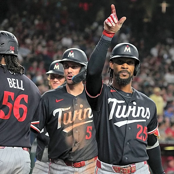 Buxton hits grand slam in Twins' 10-run 5th inning against Diamondbacks
