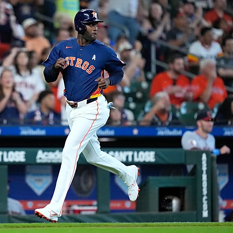 Alvarez hits AL-leading 25th homer, Astros beat Guardians 2-1