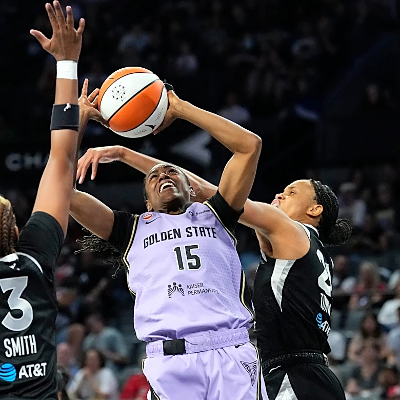 Aces surge past Valkyries 92-73 as Jackie Young shines in a 21-2 run