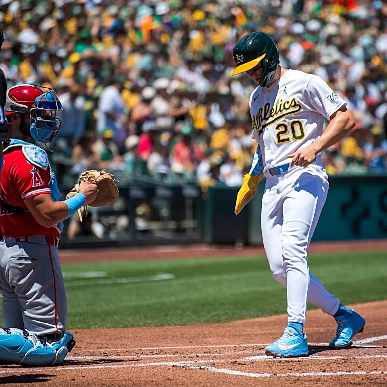 Neto's go-ahead HR in 9th inning, Guzman's tying shot in 8th help Angels beat A's 9-7