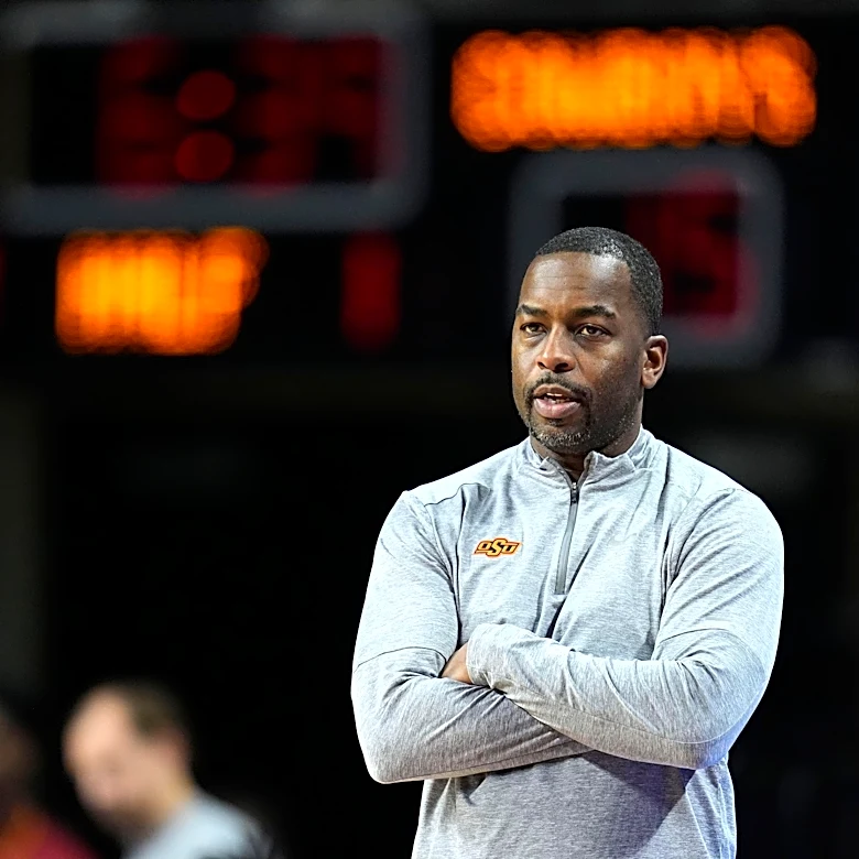 Mike Boynton promoted to interim coach at Michigan as Dusty May leaves for the NBA, AP sources say