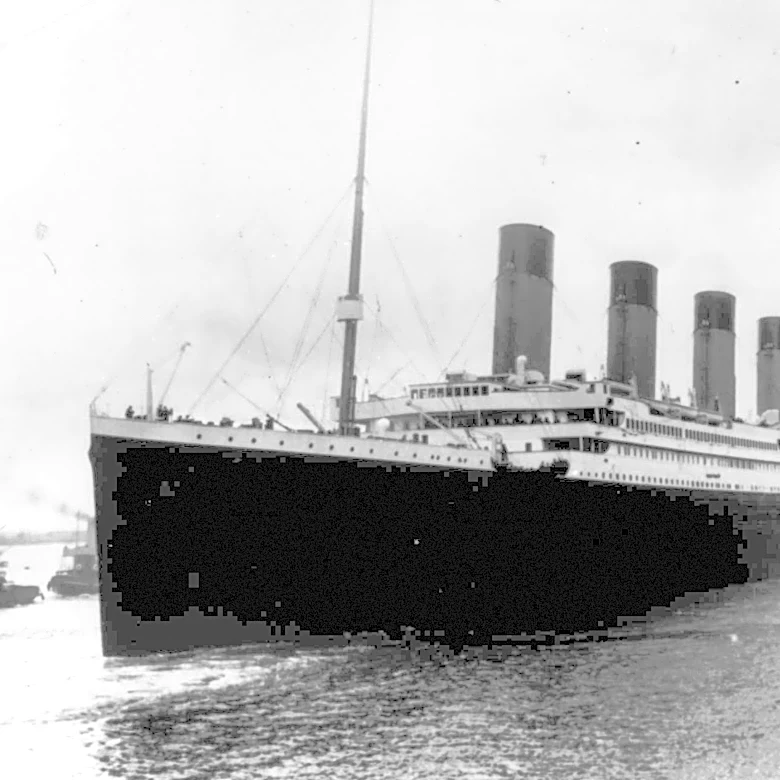 A plan to sell artifacts from the Titanic faces US government opposition