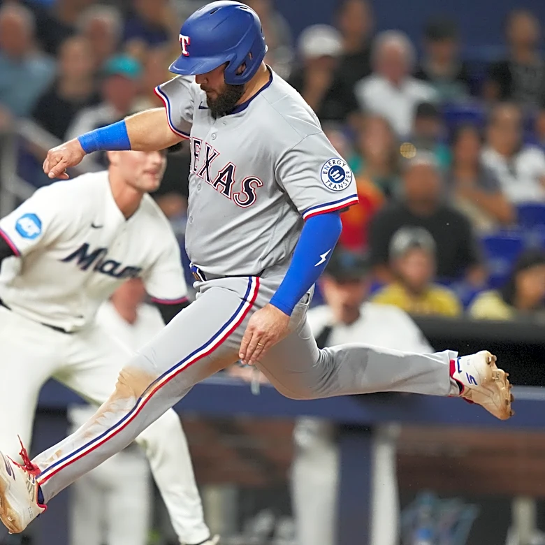Nimmo's 3 hits, Osuna's go-ahead double lift Rangers to 4-3 win over Marlins