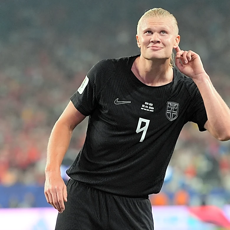 Erling Haaland scores 2 more goals and Norway beats Senegal 3-2 to reach World Cup round of 32