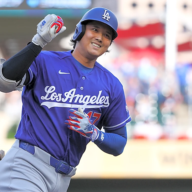 Shohei Ohtani and Freddie Freeman homer for the Dodgers in their 2-1 win over the Twins