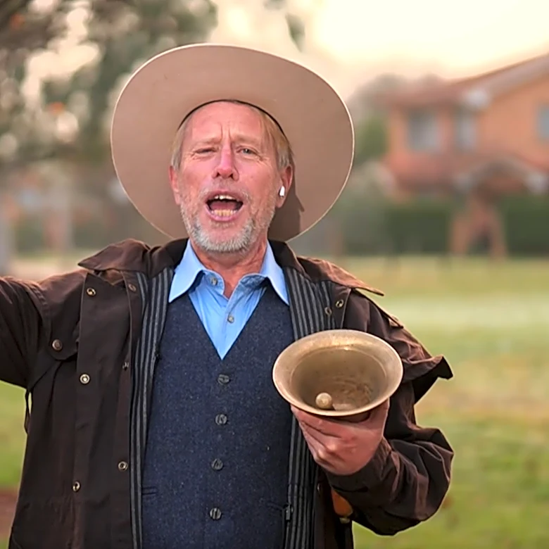 Guinness crowns Canberra town crier as the world's loudest person at 122.4 decibels