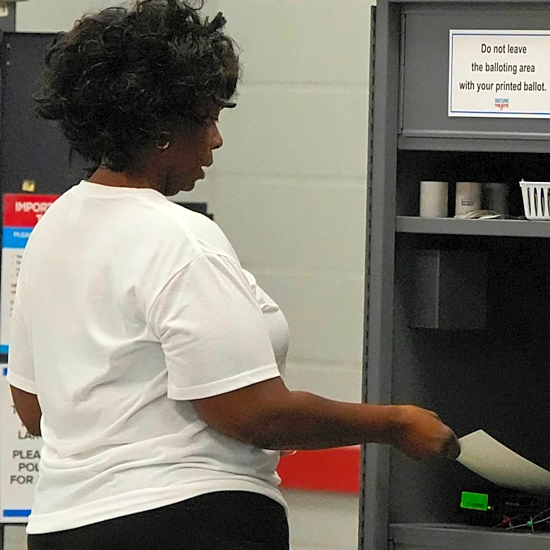 Georgia’s QR codes for counting votes will remain for midterms after lawmakers vote to delay a fix