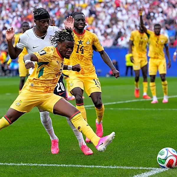 England and Ghana play to 0-0 draw at World Cup despite flurry-filled final minutes