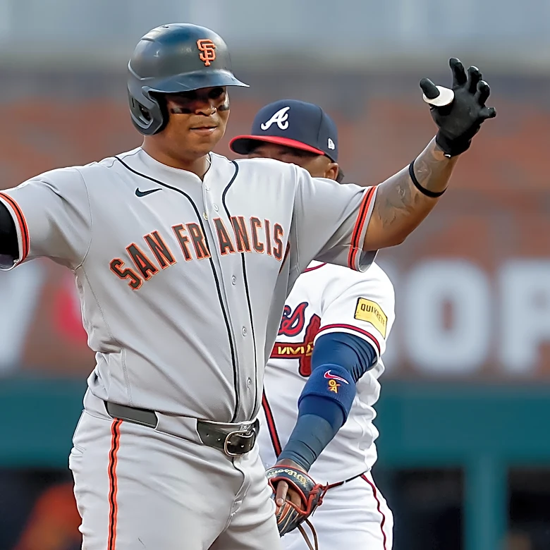 Giants' Devers apologizes to Vitello after storming into dugout, in lineup vs. A's