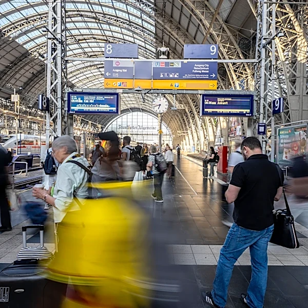 German trains running after communication outage but questions remain