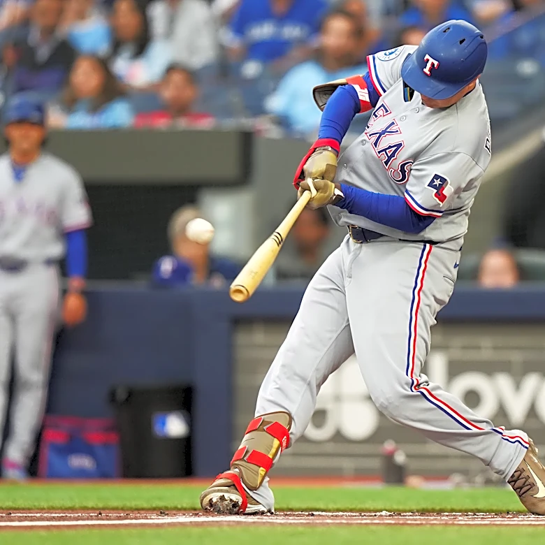 Langford hits 3-run homer, Burger and Pederson also connect as Rangers beat Blue Jays 6-5