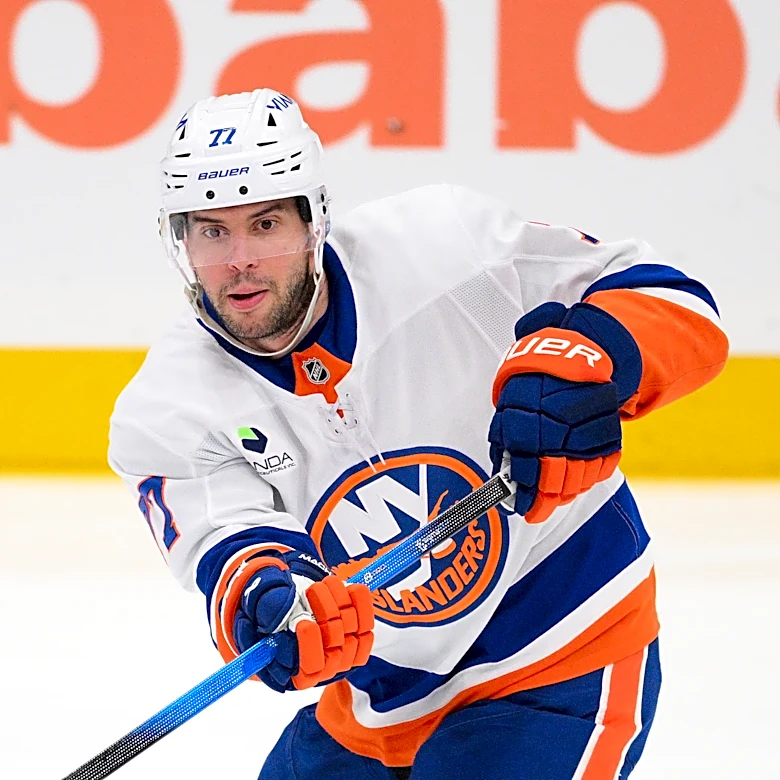 Rangers trade Brett Berard to the Canadiens as the Islanders re-sign Tony DeAngelo
