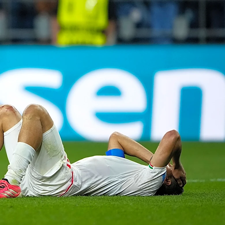 Egypt advances past group stage at the World Cup after a 1-1 draw with Iran