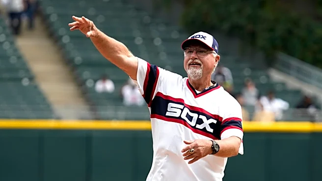 White Sox chairman Reinsdorf officiates wedding of former Rookie of Year Kittle during game