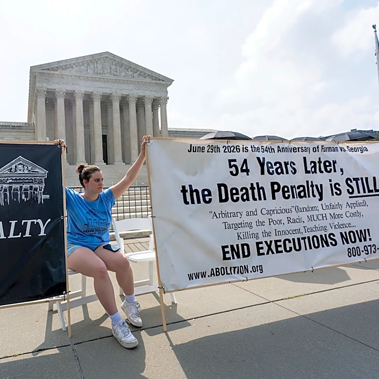 Supreme Court rules constitutional privacy protections apply to cellphone users location history