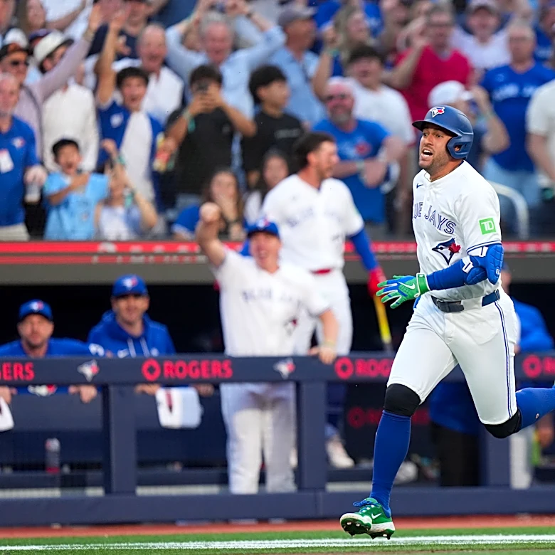 Meet the Mess! Mets outfield boots it around as Toronto's Springer scores Little League homer