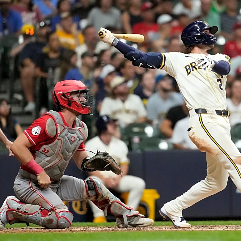 Ortiz homer gives Brewers 5-3 comeback win over Reds