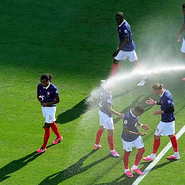 Eastern heat on July 4 threatens World Cup players and fans